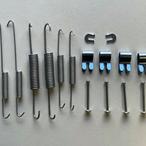 Toyota Hilux Rear Brake Shoe Drum Hardware Kit